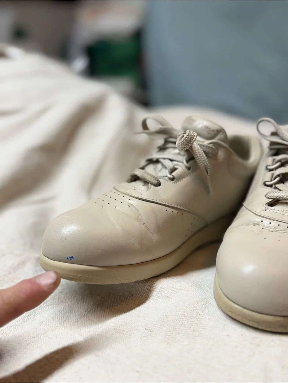 SAS Women's Cream Lace-Up Athletic Sneakers